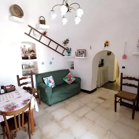 Feriehus Trullo Negli Ulivi *
